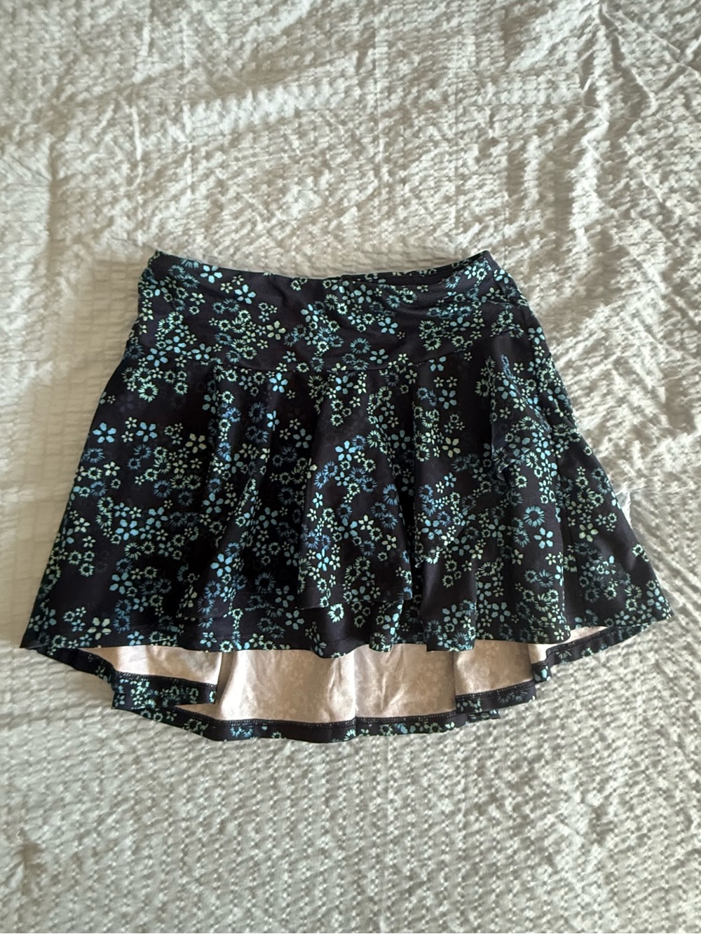 Youth Girls’ 8M all in motion Navy High-Low Tennis Skort with Teal Floral Print